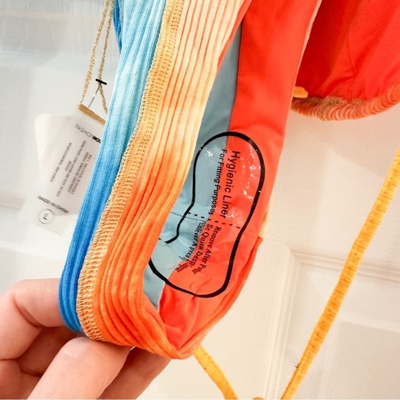 NWT Fashion Nova Alix Earle Hidden Hills Beach Ribbed 3pc Bikini Blue Orange LG - Picture 15 of 16